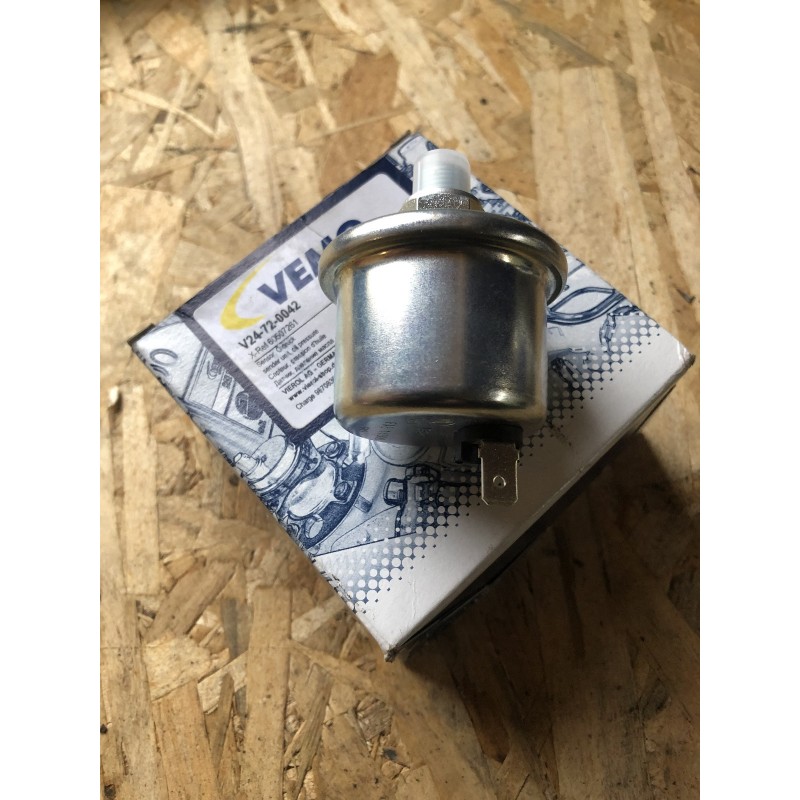 113169 CAPTEUR DE PRESSION D HUILE 205 GTI
