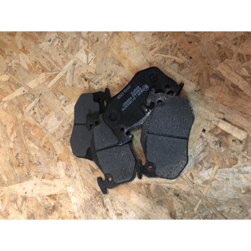 598396 PLAQUETTE ARRIERE 205 GTI 130 CH