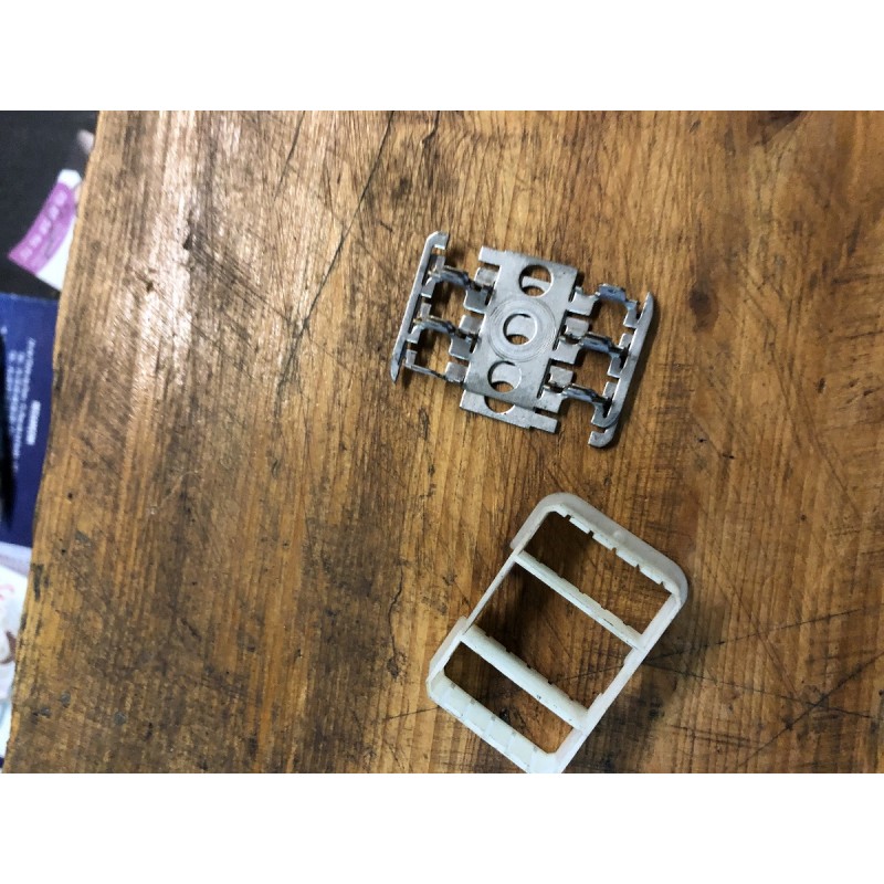 654212 CONTACTEUR DE MASSE