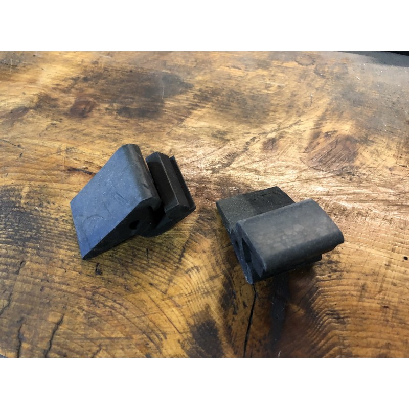 132701SUPPORT CAOUTCHOUC