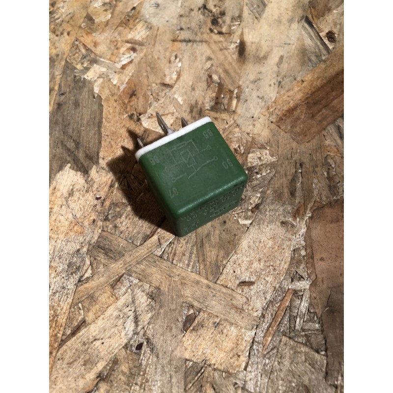 6555GW RELAIS VERT ET BLANC 6555GW RELAIS VERT ET BLANC