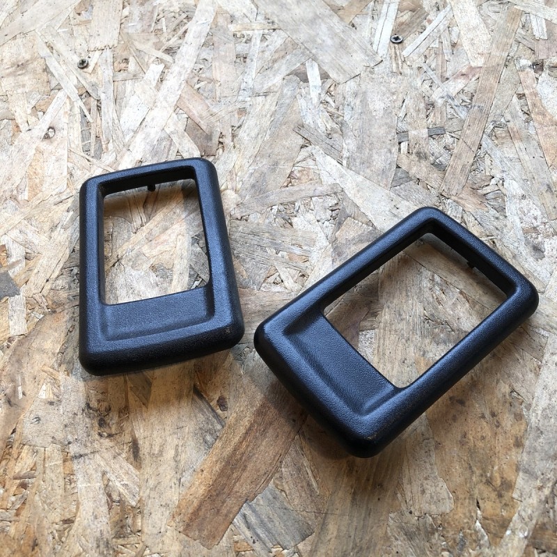 912086 ENJOLIVEUR POIGNER DE PORTE NOIR  205 gti phase 2