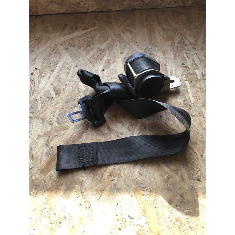 http://www.sos205gti.fr/ceinture-avant-droit-205-cti-phase-2 http://www.sos205gti.fr/ceinture-avant-droit-205-cti-phase-2