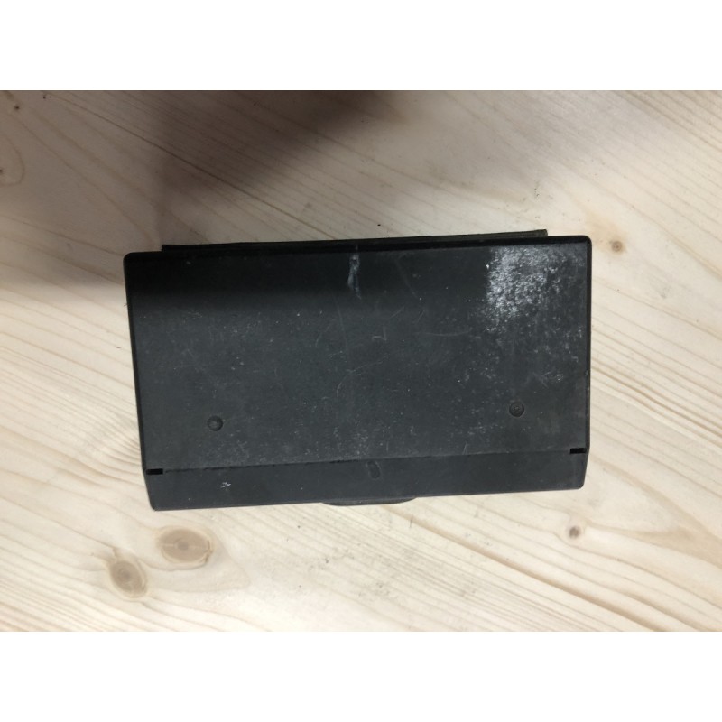 012530 BOITE A RELAIS