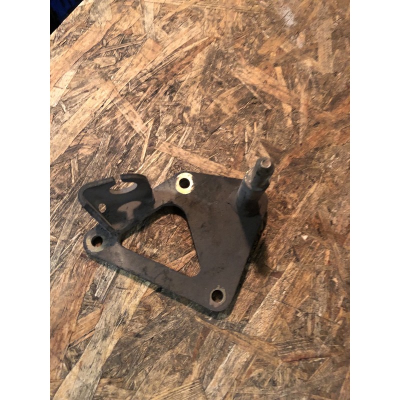 742040 SUPPORT DE BOITE A VITESSE MOTEUR TU