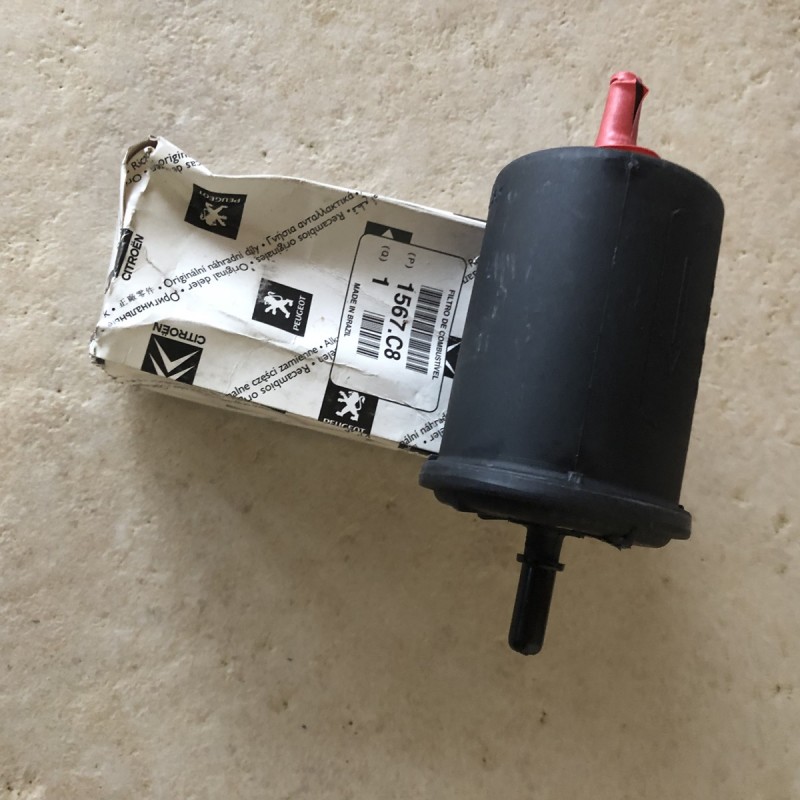 1567C8 FILTRE A CARBURANT