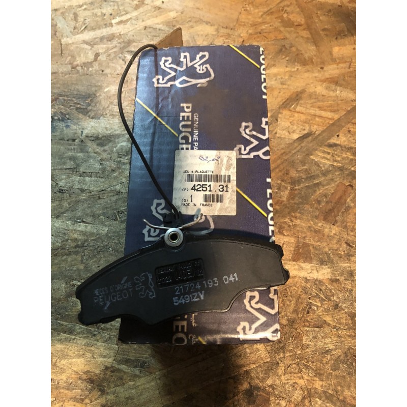 425131 PLAQUETTE