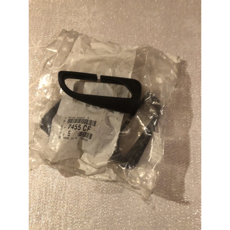 7455CF GUIDE DE SANGLE DROIT