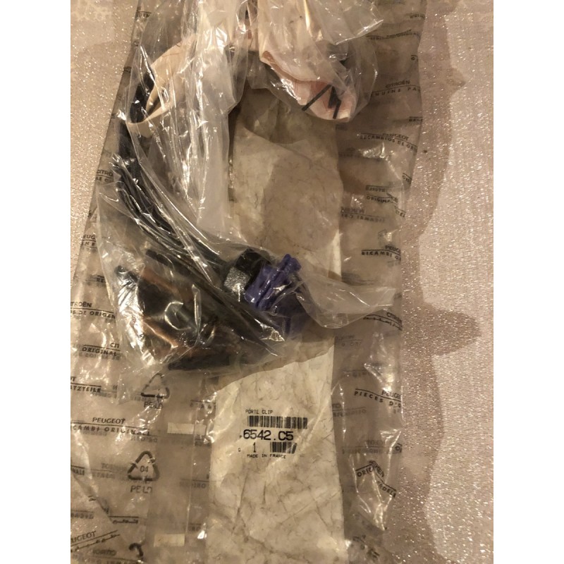 6542C5 PORTE CLIPS FAISCEAUX